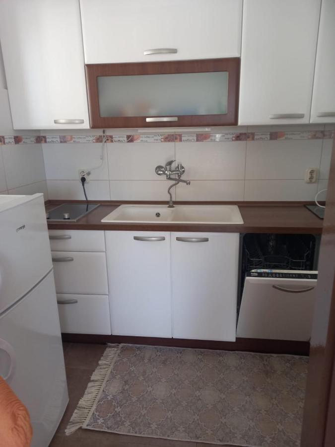 Apartman Rebeka Jezera Extérieur photo